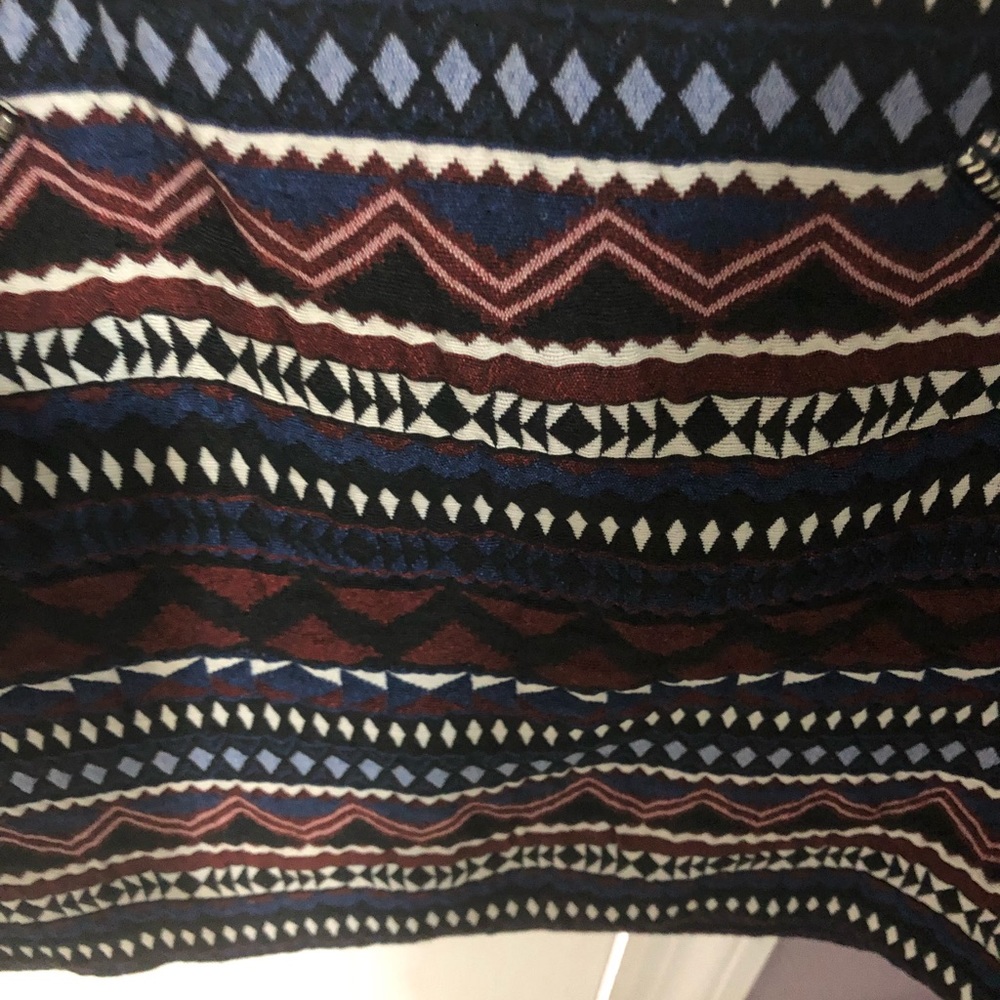 H&M patterned skirt - Picture 3 of 6